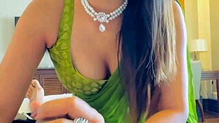 Desi Hot Bahu Seduces Sasur for Steamy Bedroom Action