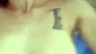 She Knows How To Scream Rich