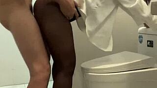 See the boss nail his Thai secretary in a public bathroom!