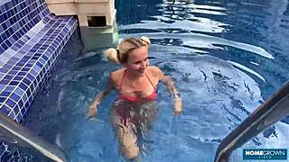 Hot babe lolipop fucked by a horny guy in the afternoon