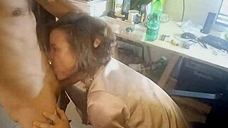 Hey, check this French amateur compilation with deepthroat and dirty talk
