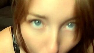 squirt show with big clit toys