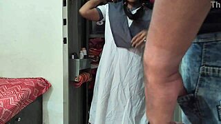 Indian girl and boy bang hard with clear Hindi voice in homemade clip.