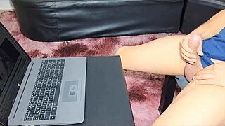 Emotional: Hijastra Caliente Reveals Forbidden Secrets in Homemade Creampie with Babysitter at Home Alone