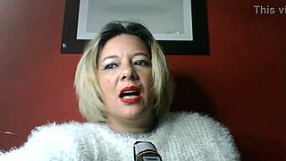 Lola chats about little things