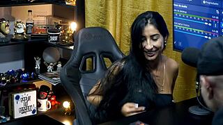 Ruan checks if Renatinha Mello is without panties in this episode