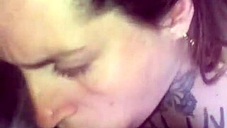 que rica chupada le doy a mi amigo negro, deepthroat y todo 😋