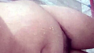 quero sentir sua porra quentinha escorrendo em mim