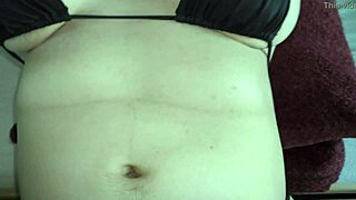 milky mari, hairy bbw in lewd bikini, gets covered in dirty body writings like hentai