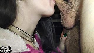 Girl in purple pajamas sucks and swallows cum like a pro 😍