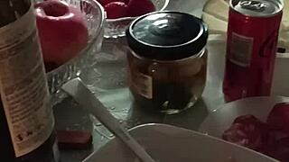 coger con mi suegra mientras mi novia trabaja y terminar dentro. dripping cum on that sexy ass! 😏