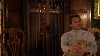 Phoebe и Vanessa Lynn, 18-годишни курви, правят див двоен блясък в соло действие