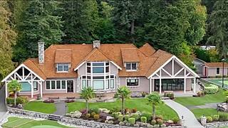 ugh, i’m feelin’ so down, but my two sexy aunts are makin’ me smile again!