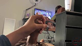 Hot Guy Jerked Off For Me While I Wasn't Looking