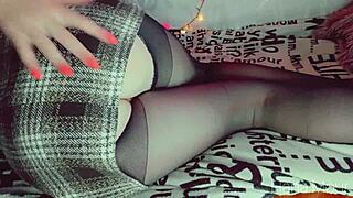 Young Secretary Masturbates Tight Pussy?