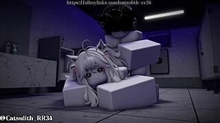 Fant jebe služabnico z velikimi joški v domačem prizoru