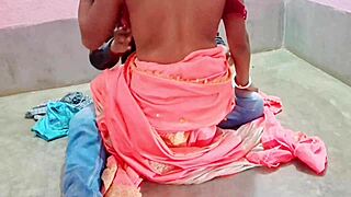 indian beautiful muslim girl enjoys tailor session