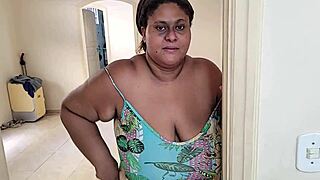 Brazilian Latina MILF Accepts Anal From Client For Debt Payment!