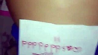 Seductive Arab Wife Shows Off Her Hot Ass