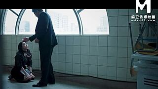 试过和这些亚洲护士上夜班吗？