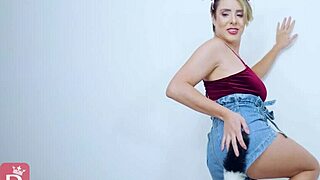 Cosplay kitten wanting to get into trouble