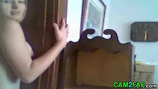 Teen confesses on webcam nude 😍