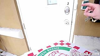 Mia Scarlett bangs the delivery guy hard