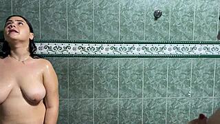 I fucked my stepsister in the bathroom and made her cum with my dildo 😈