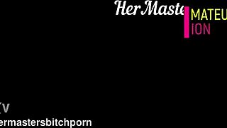 Trashy Kiwi MILF pissing on the roadside with traffic coming 😏