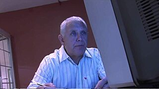 i spyed on the young 18+ girl gettin anal fucked by the worker, it was so hot