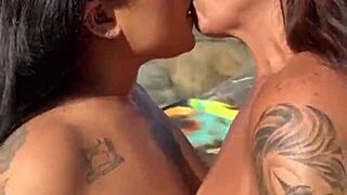 amigas querem pau grande enquanto cornos bebem?