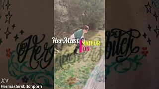 Trashy Kiwi MILF pissing on the roadside with traffic coming 😏