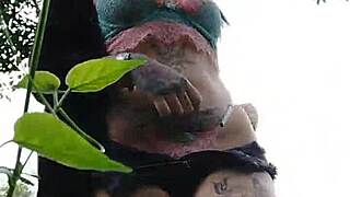 yo, novinha de curitiba loves showing off to guys in the woods