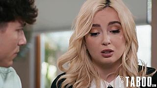 yo, lexi and parker got wild in a threesome 😈