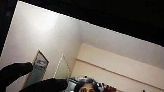 Cum tribute for sexy aunty.