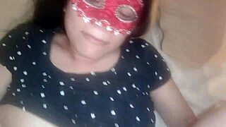 despierto a mi hermanastra y la cojo duro antes de padres