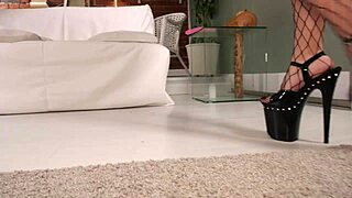 Watch that very small cock penetrate the whore's ass in anal!