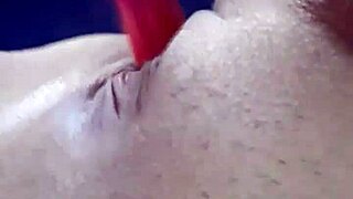 amateur teen masturbates with dildo 2