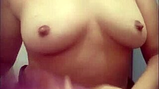 Spyin’ on Argentine teacher peein’ durin’ Mexico study trip