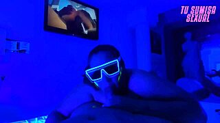 mamada garganta profunda cuarto neon soy la hijastra mas sumisa