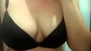 Spyin’ on Argentine teacher peein’ durin’ Mexico study trip