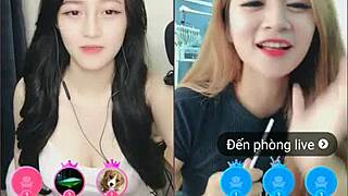 Two cute girls in livestream!