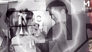 哇，看这个疯狂的中国新年性俱乐部群交，ModelMedia Asia！