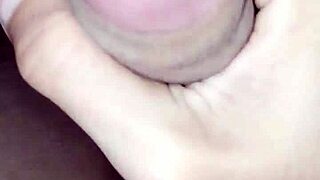 novinho pauzudo gozando na punheta gostoso sozinho