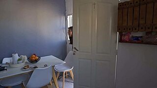 pobre latina sirvienta gets fucked in the ass by her boss in various positions