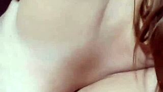 Impossível Não Gozar Ouvindo Os Gemidos Dela E As Putarias Que Ela Fala