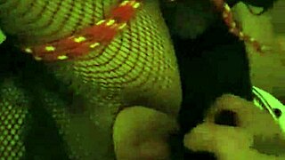 Fat teen 18+ gets huge fucking and fisting in ass