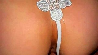 Le encanta en anal asiatica putita con pug en el culo le gusta toda la leche dentro