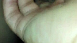 i'm harassing a big-ass mature woman in lima streets