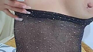 I feel incredible pleasure in my solo masturbation with vibrator and squirt